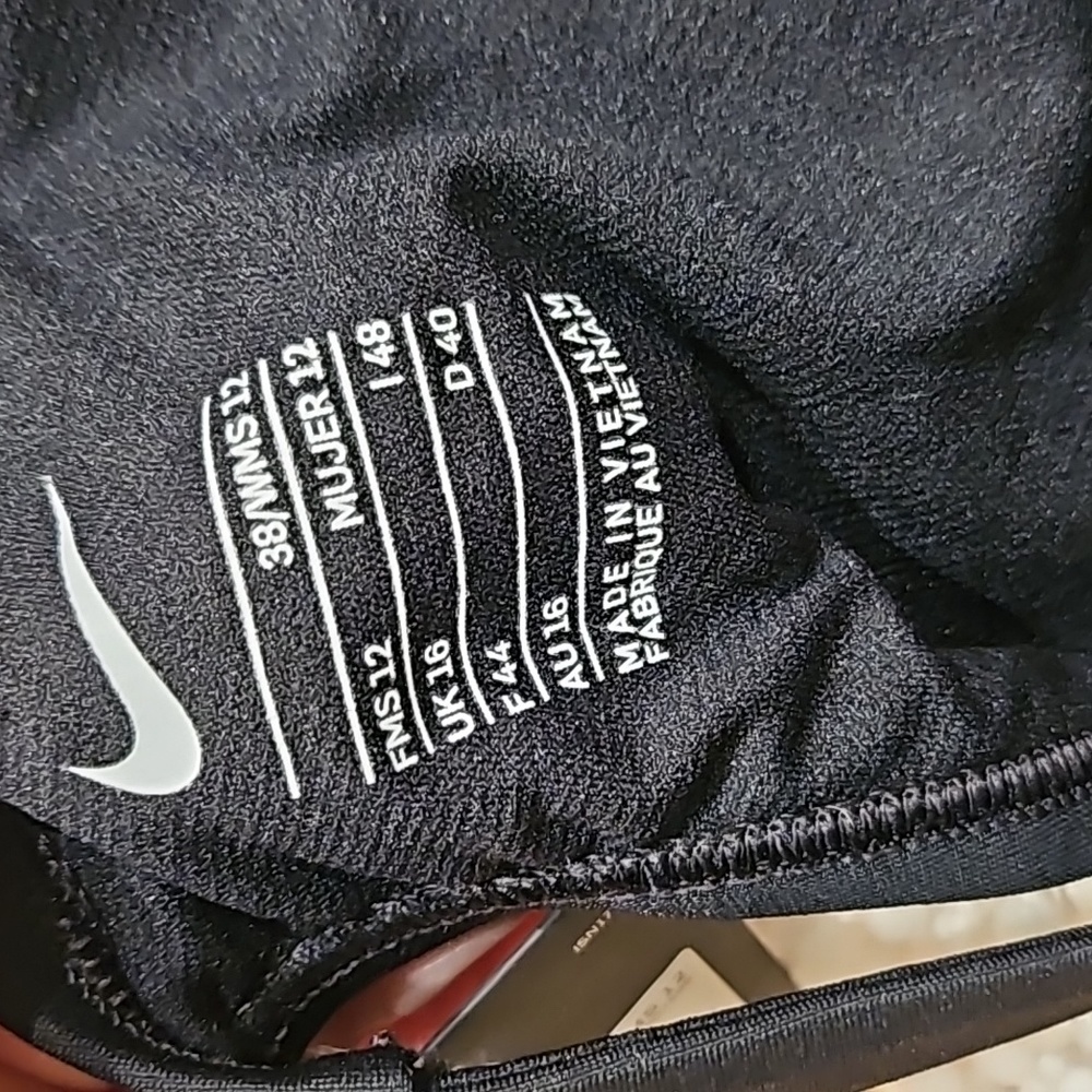 Nike Swimsuit - Picture 10 of 15